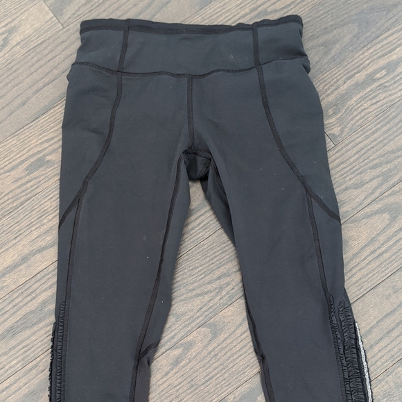 Lululemon Crops with Frill Detailing - Picture 1 of 7